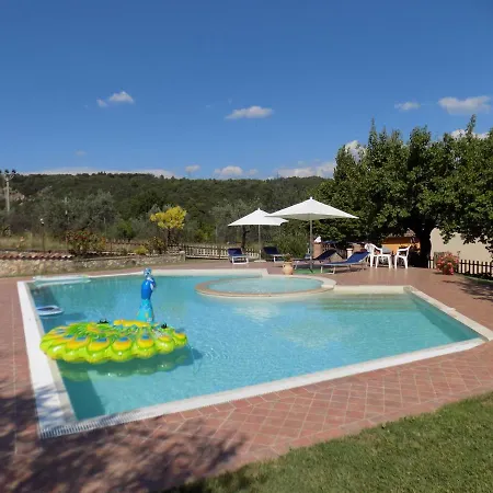 Scappo In Umbria, Nelle Vigne *