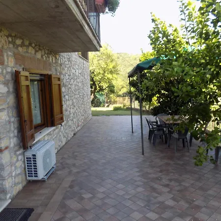 Aparthotel Scappo In Umbria, Nelle Vigne