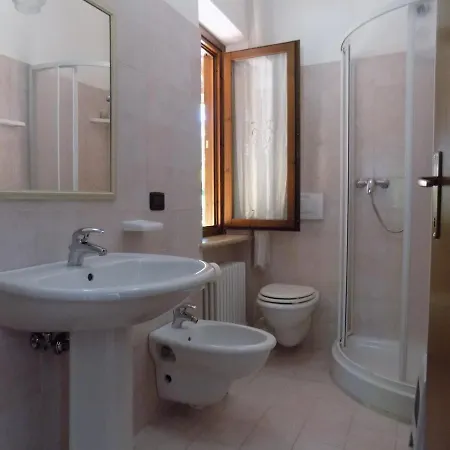 Scappo In Umbria, Nelle Vigne מלון דירות נארני