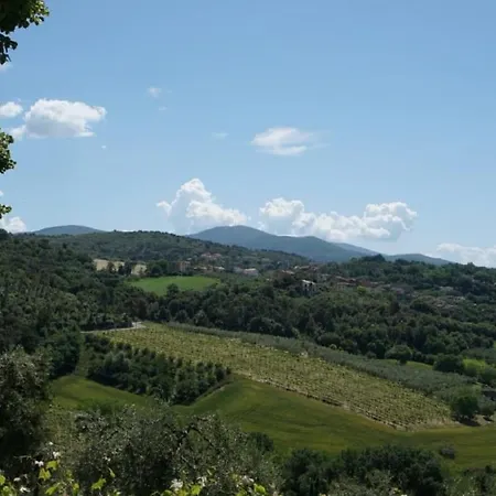 Scappo In Umbria, Nelle Vigne Aparthotel