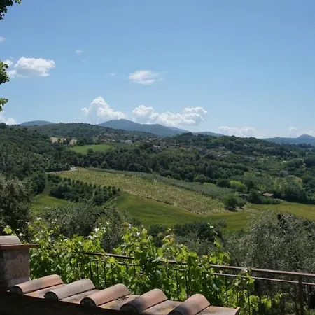 Scappo In Umbria, Nelle Vigne מלון דירות